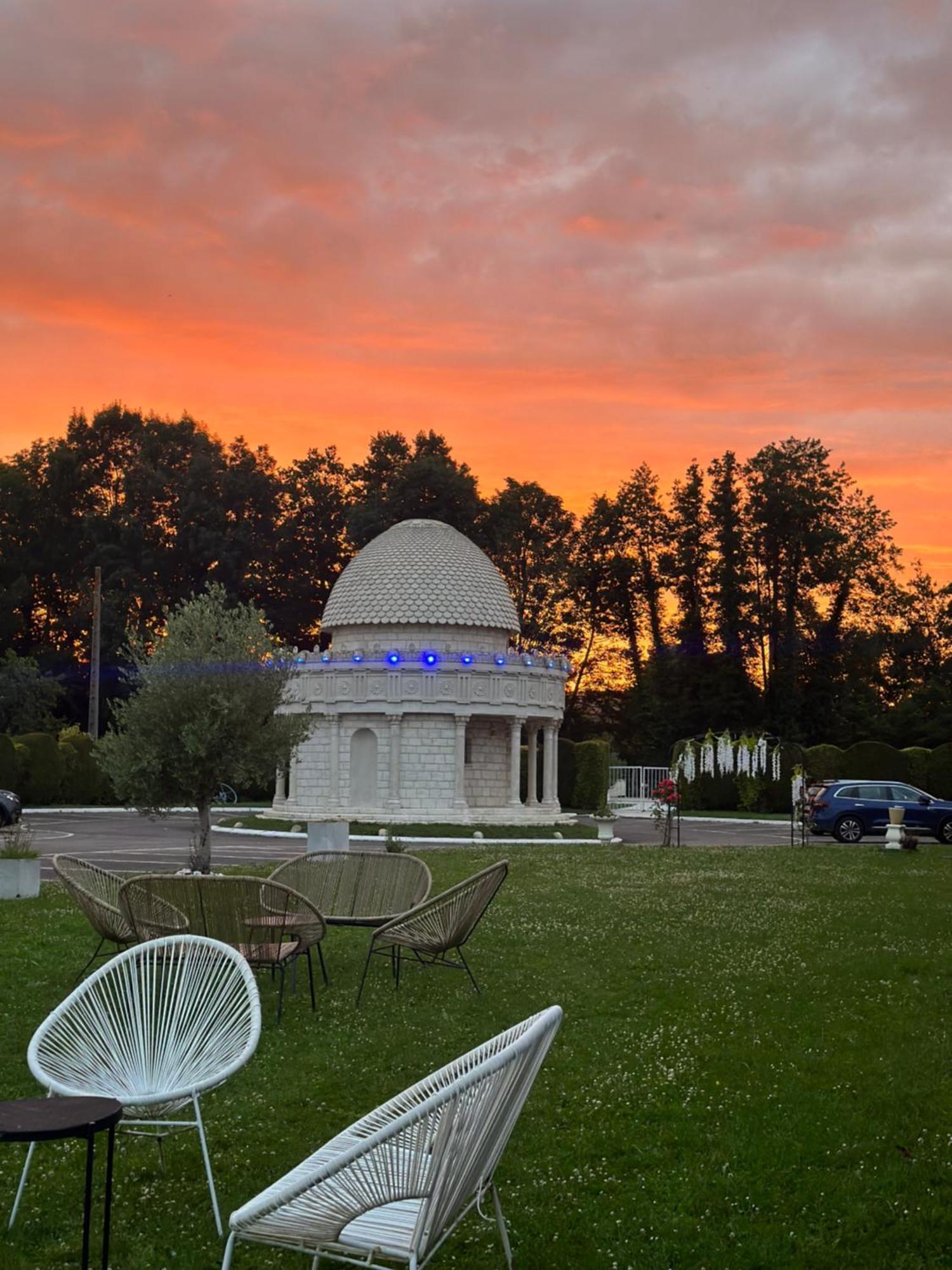 Bed and Breakfast Domaine Athena Pitres Exteriér fotografie